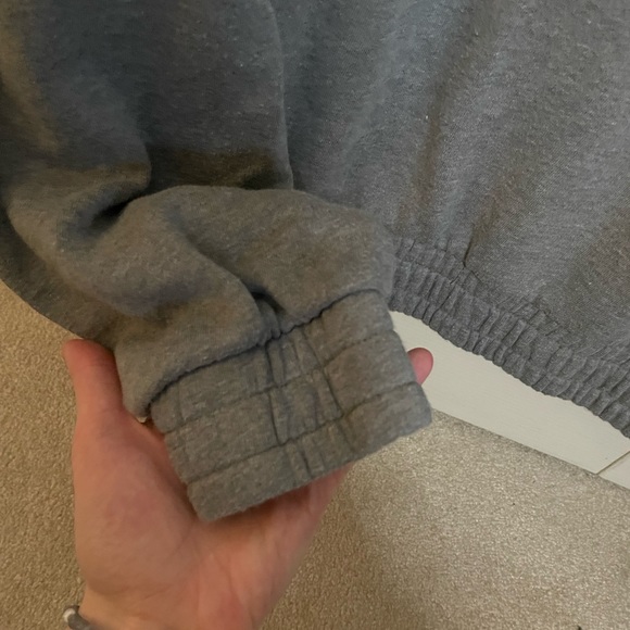 Victoria’s Secret Pink Sweatshirt - Picture 8 of 9